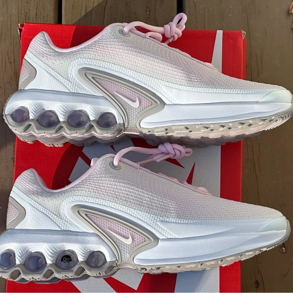 NEW Nike Pink Air Max DN BG Casual Sneaker Size Youth 7 (7Y) ; fits Womens 8.5